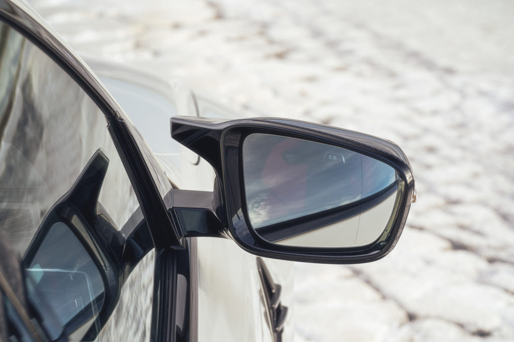 M external mirrors.