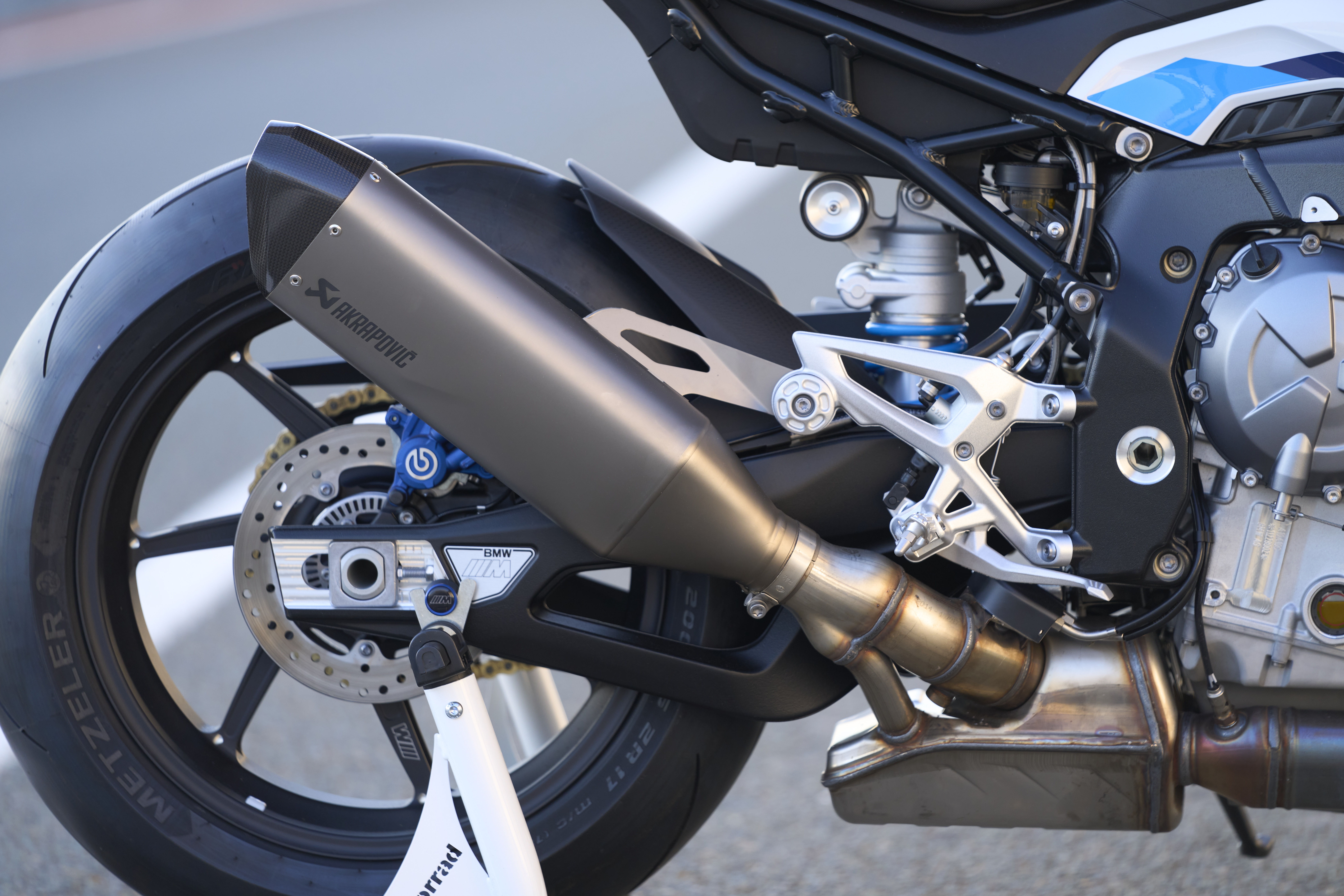 BMW M 1000 R