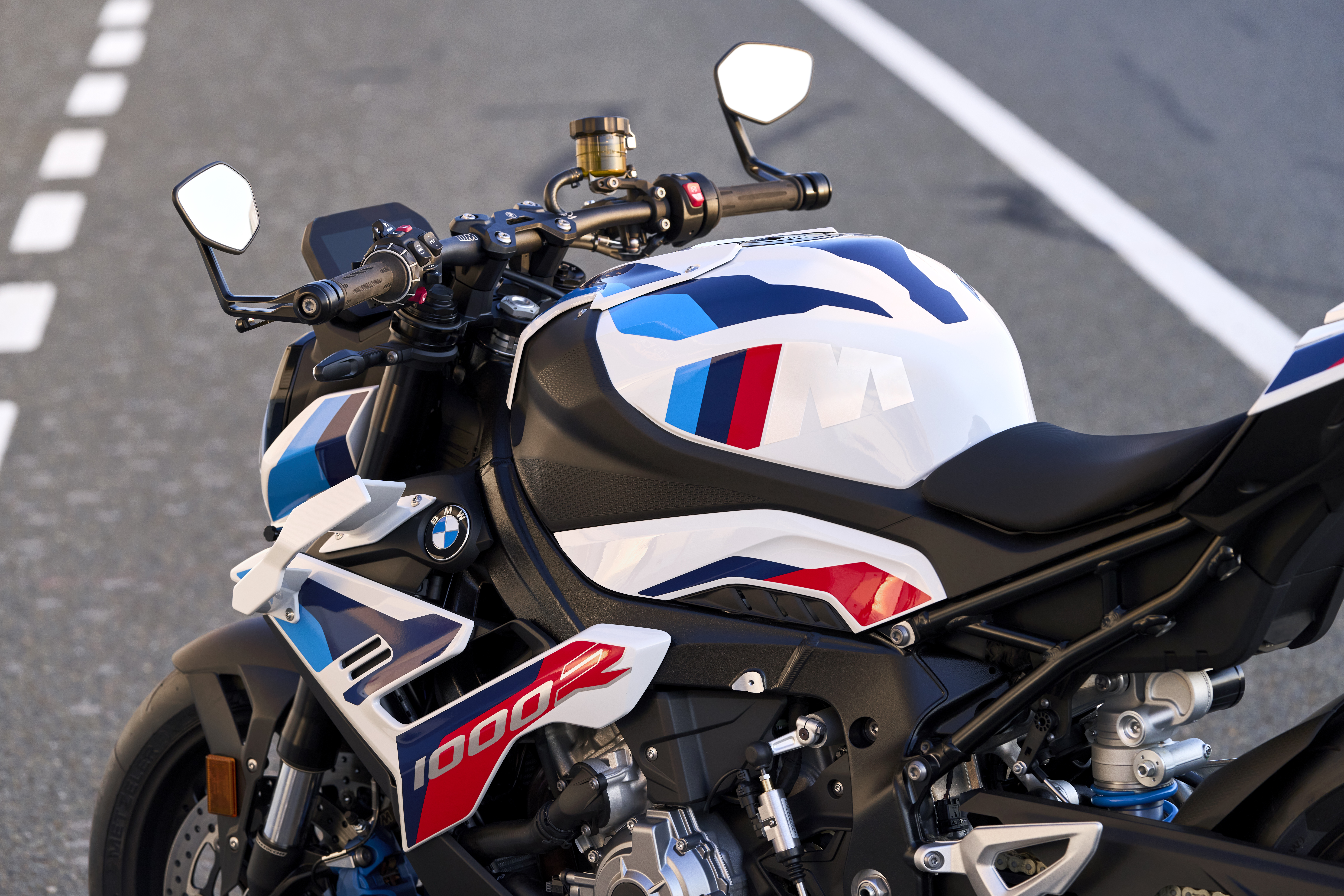 BMW M 1000 R