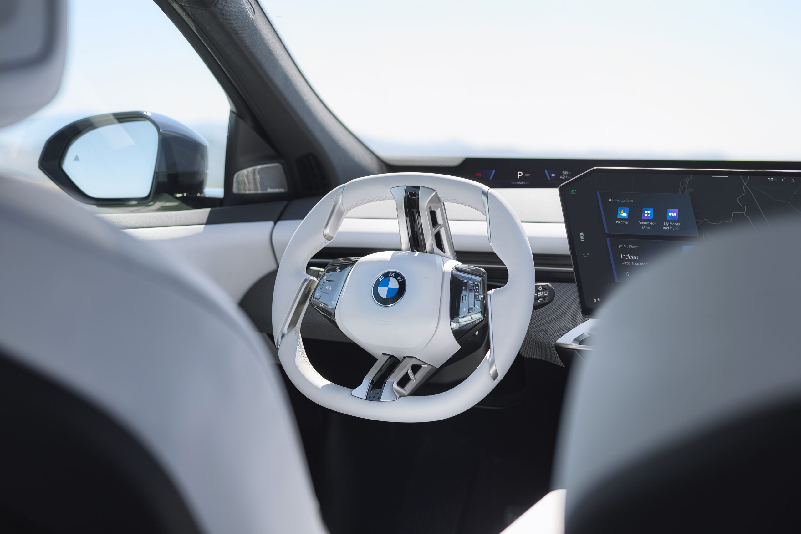 P90615656_highRes_the-new-bmw-ix3-50-x