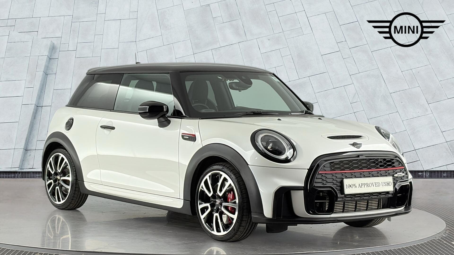 Mini Hatch 2023